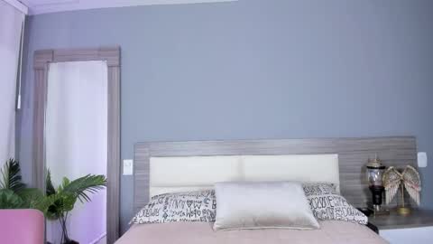 Snapshot of ashly_hills chatting on 10.25.25 Ashly online show from 10.25.25