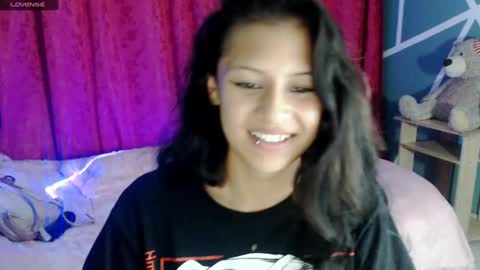 Snapshot of ashly_little2 chatting on 02.11.25 Ashly online show from 02.11.25