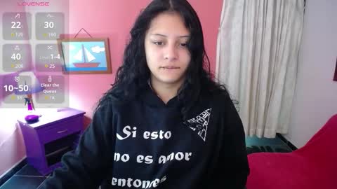 Snapshot of ashly_little2 chatting on 11.05.25 Ashly online show from 11.05.25