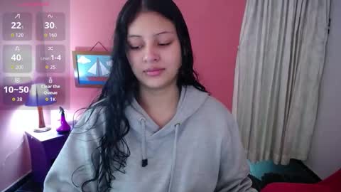 Snapshot of ashly_little2 chatting on 11.10.25 Ashly online show from 11.10.25