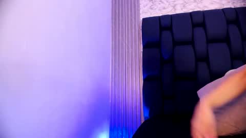 ashlybenison online show from 12.09.24