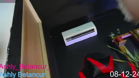 Snapshot of ashlybetancurxxx chatting on 12.08.24 Ashly Betancur online show from 12.08.24