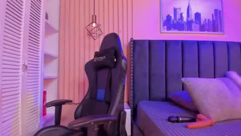 ashlye_miller_ online show from 01.12.25