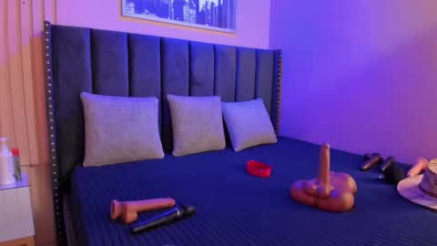 ashlye_miller_ online show from 09.11.25