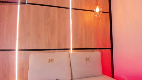 Snapshot of ashlyn_parker chatting on 10.15.25 ashlyn online show from 10.15.25