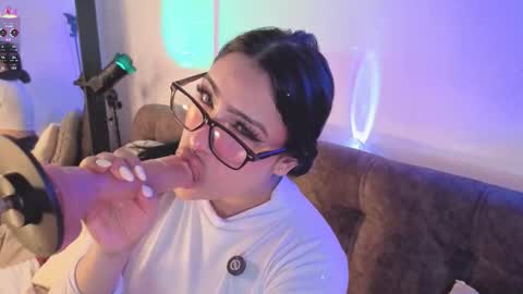 Snapshot of ashlynnlowe_ chatting on 03.03.26 Ash online show from 03.03.26