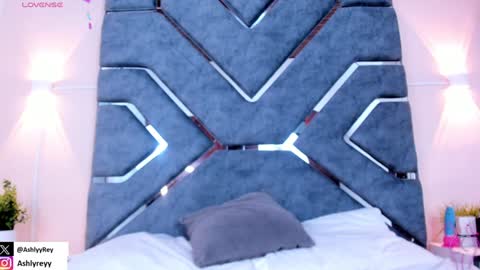 Ashly  online show from 12.20.24