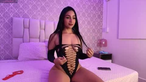 Ashly Rouxx online show from 04.09.26
