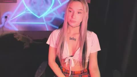 Mila online show from 02.01.26