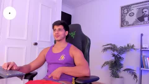 Snapshot of ashton_coleman_ chatting on 10.03.25 my name real is camilo online show from 10.03.25