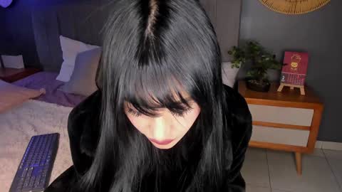 Snapshot of asia_25_ chatting on 01.05.25 PAO online show from 01.05.25