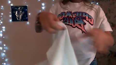 asia_n_ online show from 09.30.25