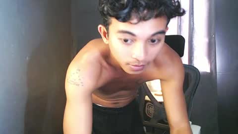 Snapshot of asian_hunk_moreno chatting on 07.12.26 Yuri online show from 07.12.26