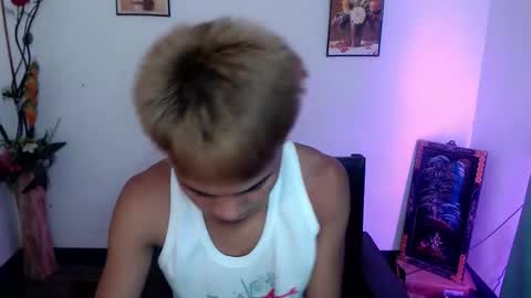 asian_lover05 online show from 09.24.25