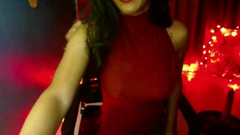 Snapshot of asian_petit19 chatting on 10.08.25 Lovely online show from 10.08.25