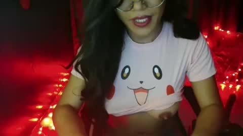 Snapshot of asian_petit19 chatting on 10.23.25 Lovely online show from 10.23.25