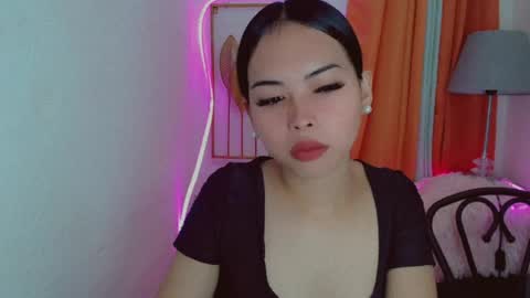 Snapshot of asian_pinay_oldlover chatting on 07.21.26 Angel online show from 07.21.26