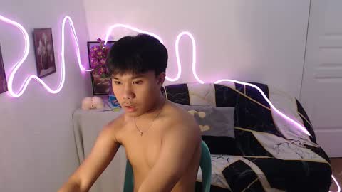 Snapshot of asian_prince_of_cock chatting on 10.04.25 Prince online show from 10.04.25