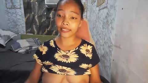 Snapshot of asian_rhianna chatting on 05.09.26 MAKE ME HAPPY HERE online show from 05.09.26