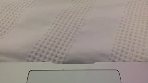 Snapshot of asian_temptation chatting on 09.24.25 asian_temptation online show from 09.24.25