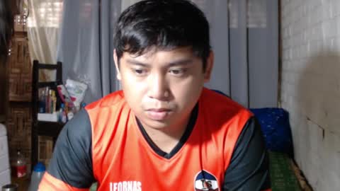 Snapshot of asianchubbyxxx chatting on 12.18.24 Noel online show from 12.18.24