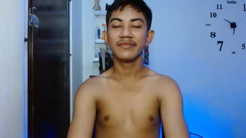 Snapshot of asiancockhero22 chatting on 01.29.25 HERO online show from 01.29.25