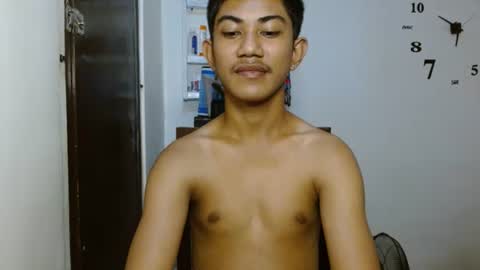 Snapshot of asiancockhero22 chatting on 02.06.25 HERO online show from 02.06.25