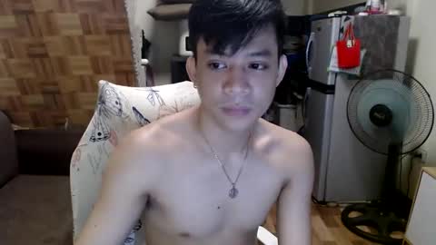 Snapshot of asiandreamboyx chatting on 12.17.24 asiandreamboyx online show from 12.17.24