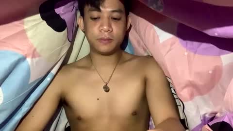 Snapshot of asiandreamboyx chatting on 12.28.24 asiandreamboyx online show from 12.28.24