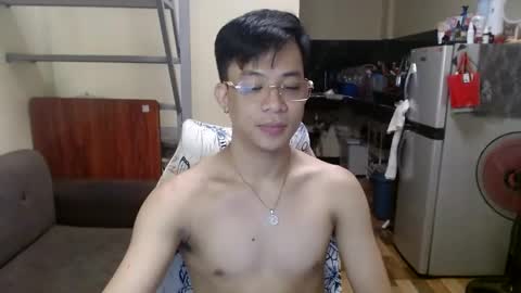 Snapshot of asiandreamboyx chatting on 03.12.25 asiandreamboyx online show from 03.12.25