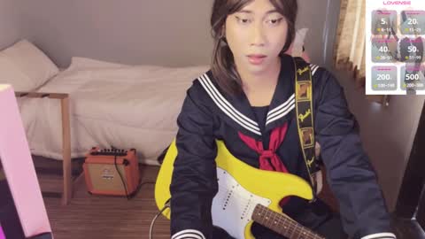 Snapshot of asianfemboycd chatting on 12.16.24 Emi online show from 12.16.24