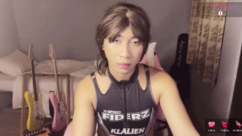 Snapshot of asianfemboycd chatting on 02.25.25 Emi online show from 02.25.25