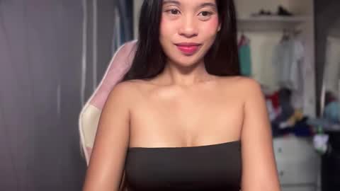 Snapshot of asianfuckdolljai chatting on 02.22.26 asianfuckdolljai online show from 02.22.26