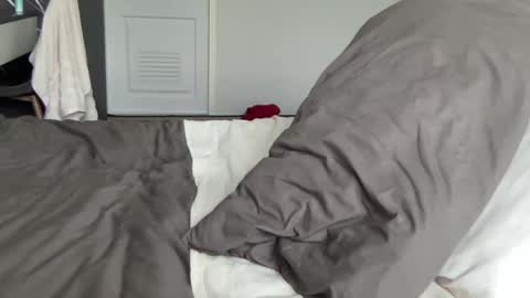 asiangirlandwhiteguy online show from 03.04.25