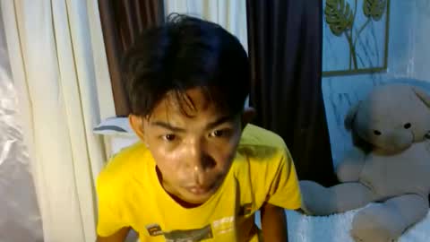 Snapshot of asianhotbigcock chatting on 10.13.25 Nico online show from 10.13.25