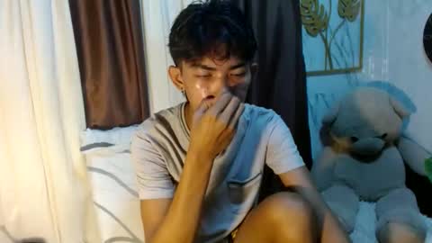 Snapshot of asianhotbigcock chatting on 10.19.25 Nico online show from 10.19.25