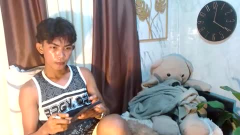 Snapshot of asianhotbigcock chatting on 10.22.25 Nico online show from 10.22.25