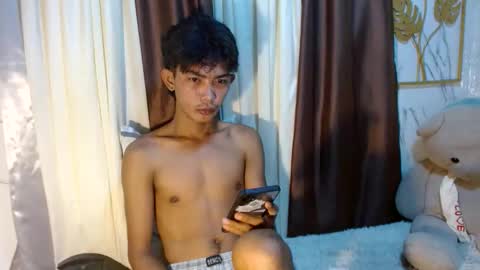 Snapshot of asianhotbigcock chatting on 10.30.25 Nico online show from 10.30.25