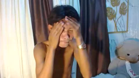 Snapshot of asianhotbigcock chatting on 10.31.25 Nico online show from 10.31.25