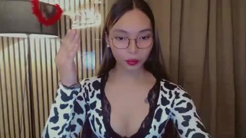 Snapshot of asianhottiesttamira chatting on 10.25.25 HI IM TAMIRA LOOKING FOR SERIOUS RELATIONSHIP online show from 10.25.25
