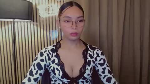 Snapshot of asianhottiesttamira chatting on 10.26.25 HI IM TAMIRA LOOKING FOR SERIOUS RELATIONSHIP online show from 10.26.25