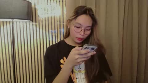 Snapshot of asianhottiesttamira chatting on 10.28.25 HI IM TAMIRA LOOKING FOR SERIOUS RELATIONSHIP online show from 10.28.25
