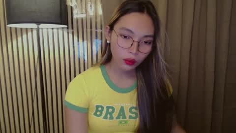 Snapshot of asianhottiesttamira chatting on 10.31.25 HI IM TAMIRA LOOKING FOR SERIOUS RELATIONSHIP online show from 10.31.25