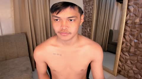 VICTORIA SCOTT online show from 02.05.25