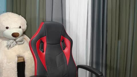 Snapshot of asianhunk_zam chatting on 01.09.25 Zam online show from 01.09.25