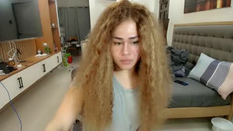 Snapshot of asiannaughtyerika chatting on 01.14.25 ERIKA 3 online show from 01.14.25