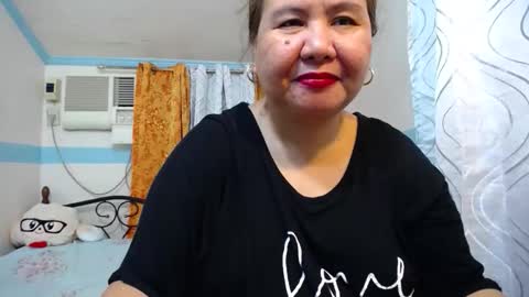 Snapshot of asianpinaychub chatting on 10.21.25 asianpinaychub online show from 10.21.25