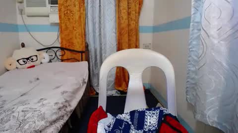 Snapshot of asianpinaychub chatting on 11.06.25 asianpinaychub online show from 11.06.25