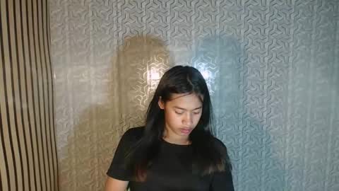 kisses online show from 04.19.26