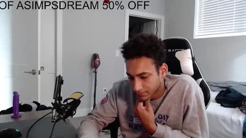 Snapshot of asimpsdream chatting on 11.11.25 asimpsdream online show from 11.11.25